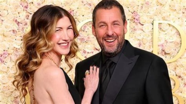 ¿Quién es la esposa de Adam Sandler? – Celebrity.fm