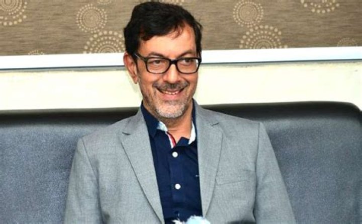 Rajat Kapoor (Screenwriter) - Age, Birthday, Bio, Facts, Family, Net Worth, Height & More