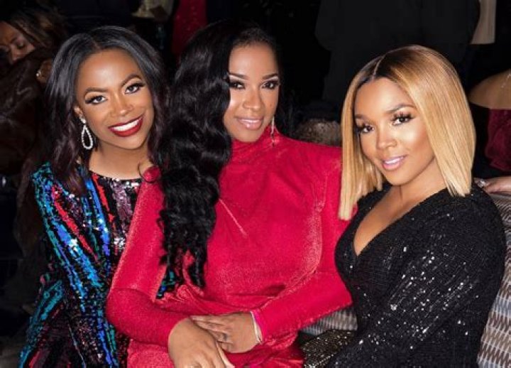 Rasheeda Frost Spends A Chill Night At The Frost Bistro With Toya Wright, Kandi Burruss And Their Families – See The Video