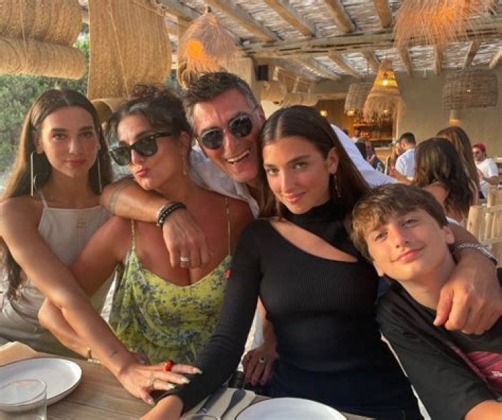 Rina Lipa – Inside Glam Life of Dua Lipa’s Sister