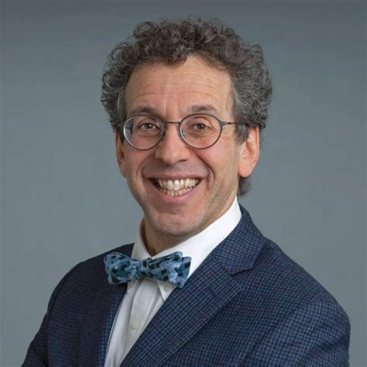 Dr. Robert Cowan, MD – Springfield, MA