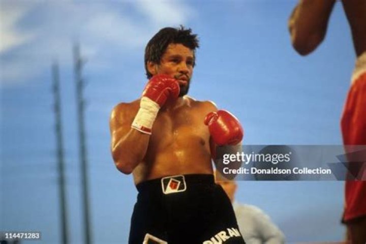 Roberto Durán (Boxer) - Age, Birthday, Bio, Facts, Family, Net Worth, Height & More