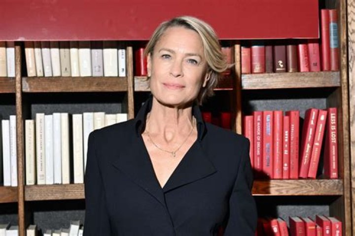 Robin Wright’s net worth, biography, fact, career, awards and life story