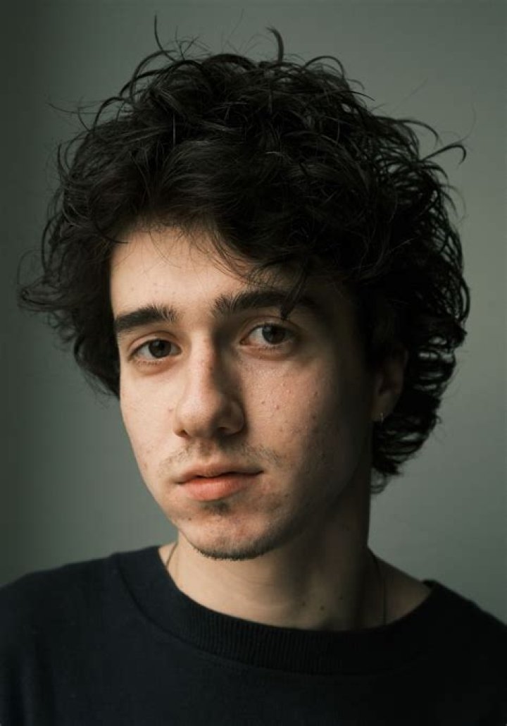 Roman Derwig Height, Weight, Net Worth, Age, Birthday, Wikipedia, Who, Nationality, Biography