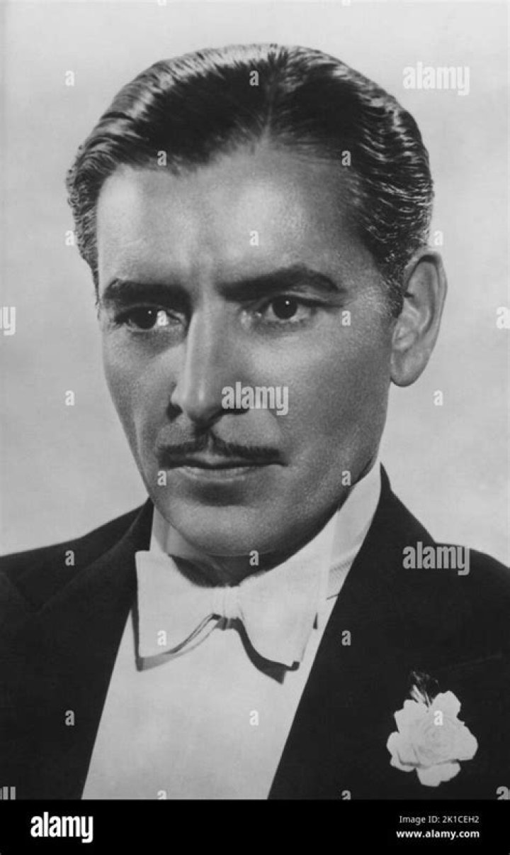 Ronald Colman (Movie Actor) - Age, Birthday, Bio, Facts, Family, Net Worth, Height & More