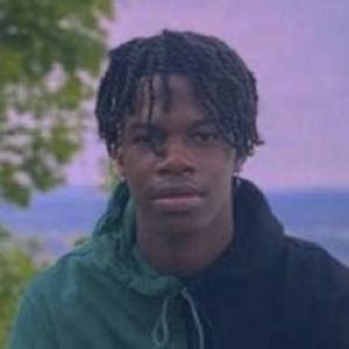 Roshaun Diah (TikTok Star) - Age, Birthday, Bio, Facts, Family, Net Worth, Height & More