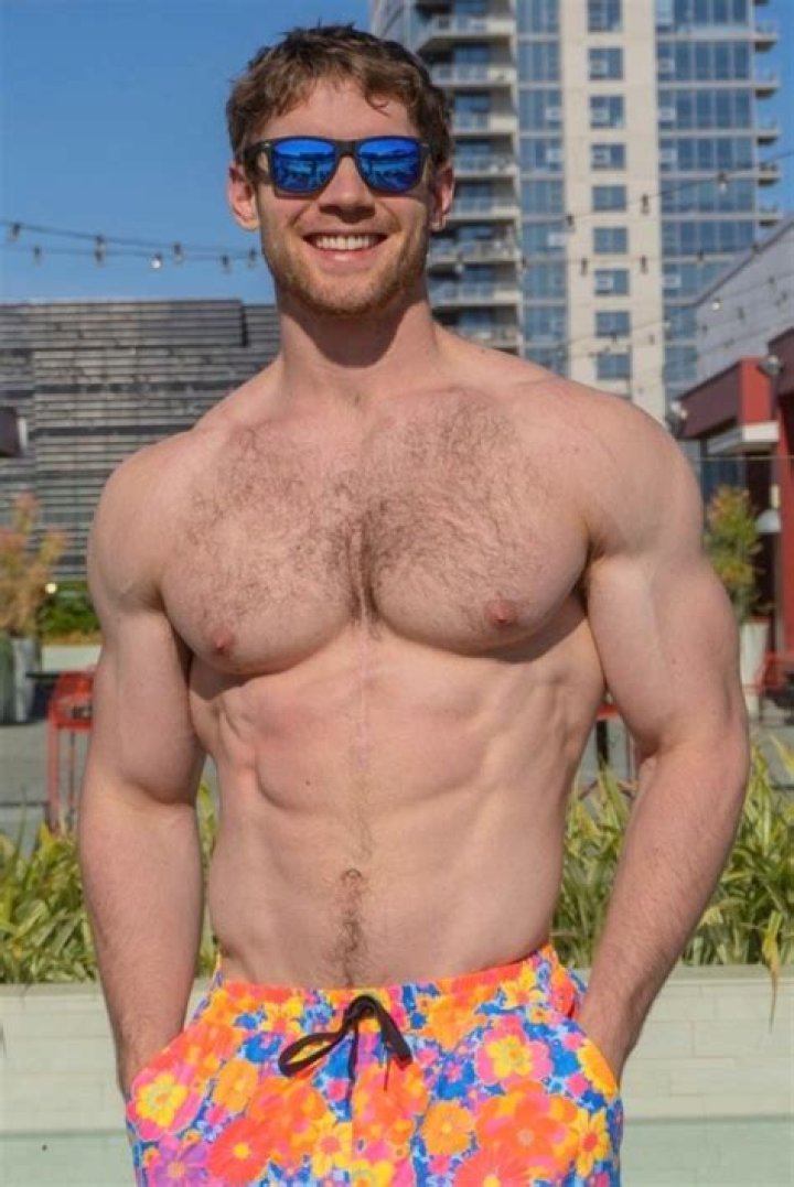 Ryan Rosengren (Bodybuilder) - Age, Birthday, Bio, Facts, Family, Net Worth, Height & More