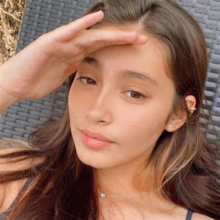 Samantha Lee Pettit (Instagram Star) - Age, Birthday, Bio, Facts, Family, Net Worth, Height & More