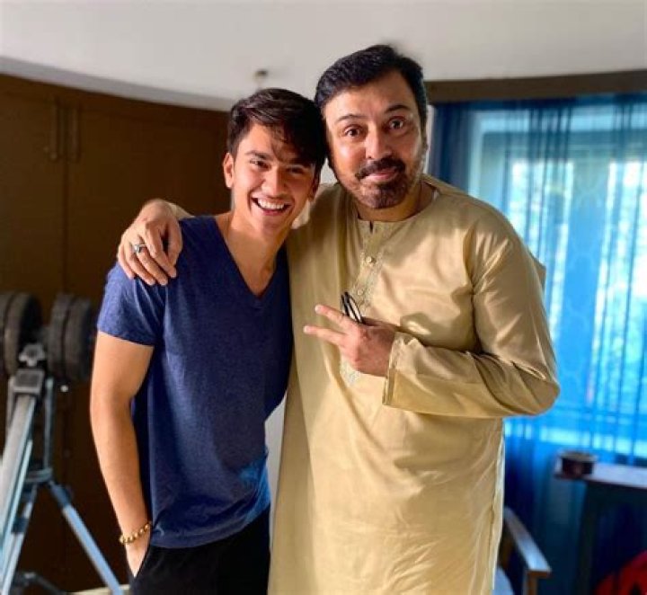 
Samar Jafri Height, Weight, Net Worth, Age, Birthday, Wikipedia, Who, Instagram, Biography 