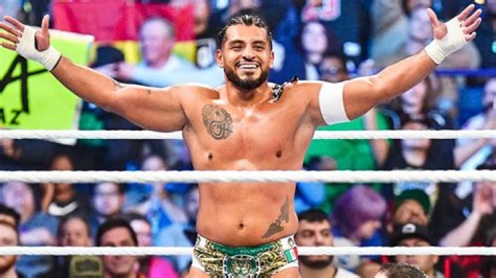 Santos Escobar (Wrestler) - Age, Birthday, Bio, Facts, Family, Net Worth, Height & More