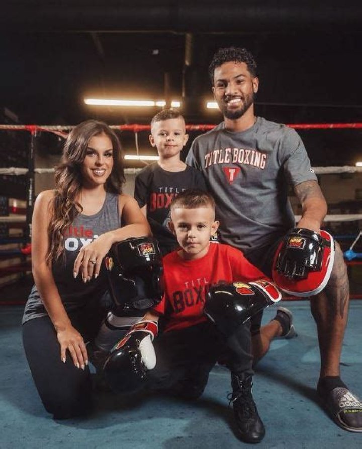 Shane Mosley Jr Wiki, Biography, Height, Weight, Age, Wife, Parents, Family, Net Worth & More