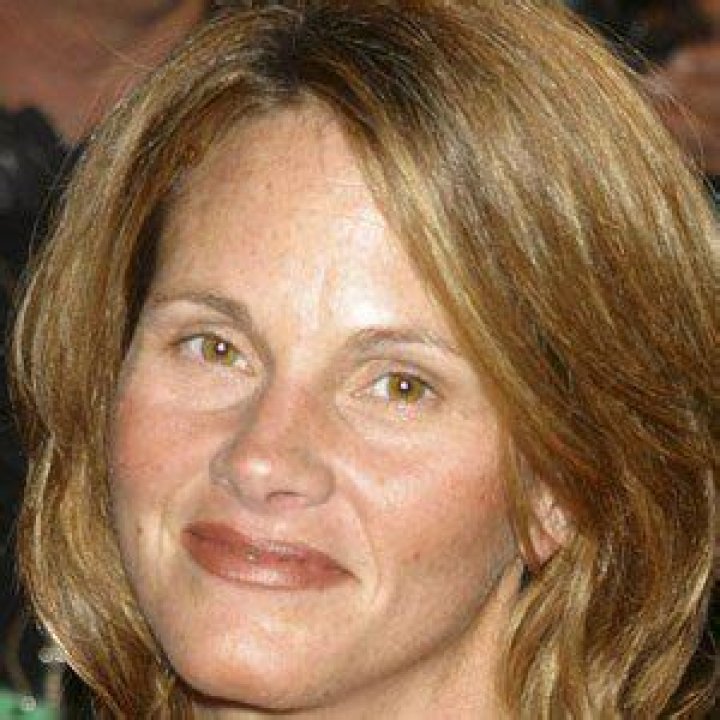 Shawn Colvin (Rock Singer) - Age, Birthday, Bio, Facts, Family, Net Worth, Height & More