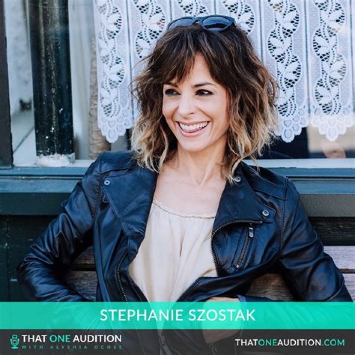 Stephanie Szostak – Celebsgraphy