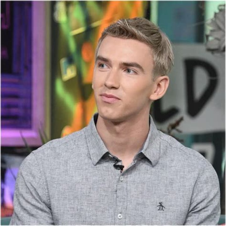 Stephen Sharer Net Worth: How Rich is the Youtube Star