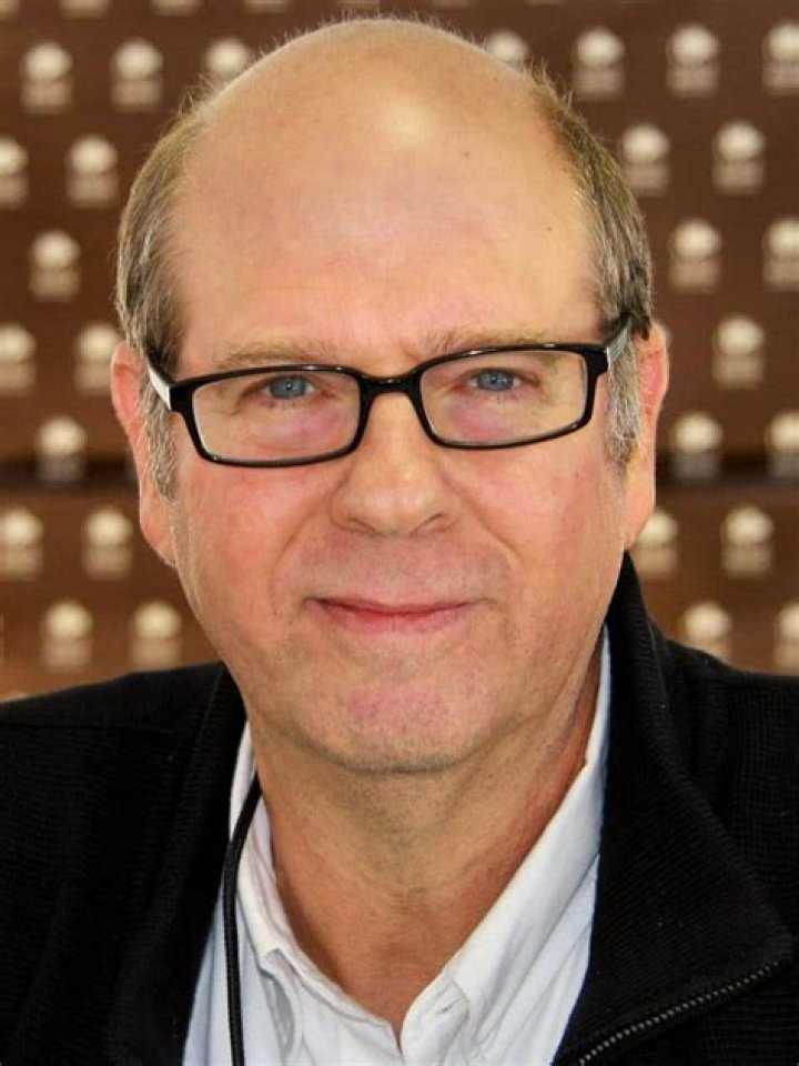 Stephen Tobolowsky’s net worth, biography, fact, career, awards and life story