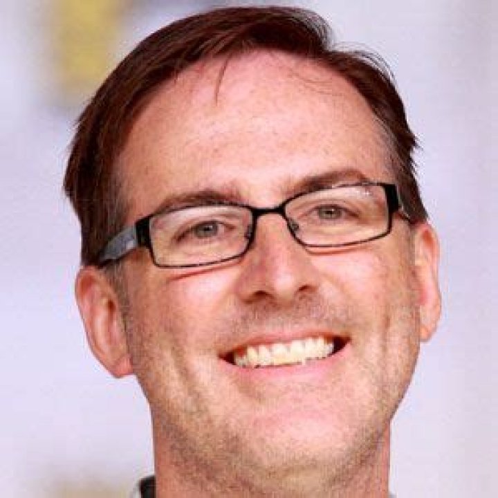 Steve Franks (Screenwriter) - Age, Birthday, Bio, Facts, Family, Net Worth, Height & More