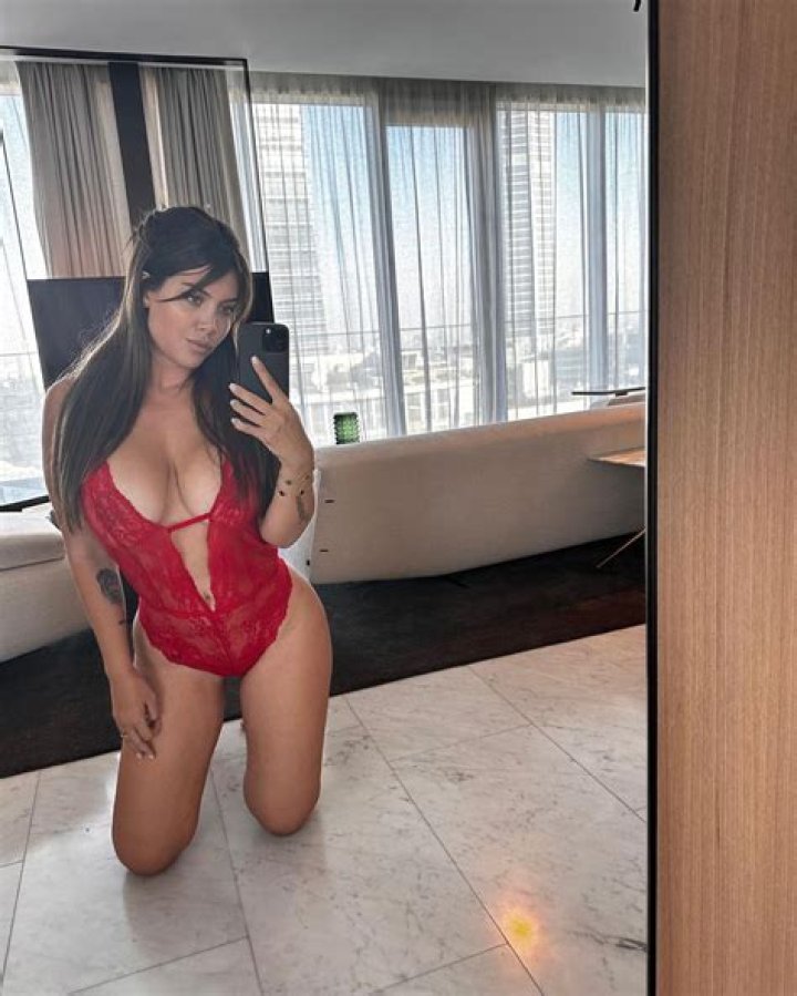 Talia Eisset (Reality Star) - Idade, aniversário, biografia, fatos, família, patrimônio líquido, altura e muito mais