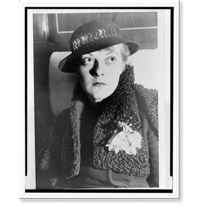 Thalia Massie (Other) - Age, Birthday, Bio, Facts, Family, Net Worth, Height & More