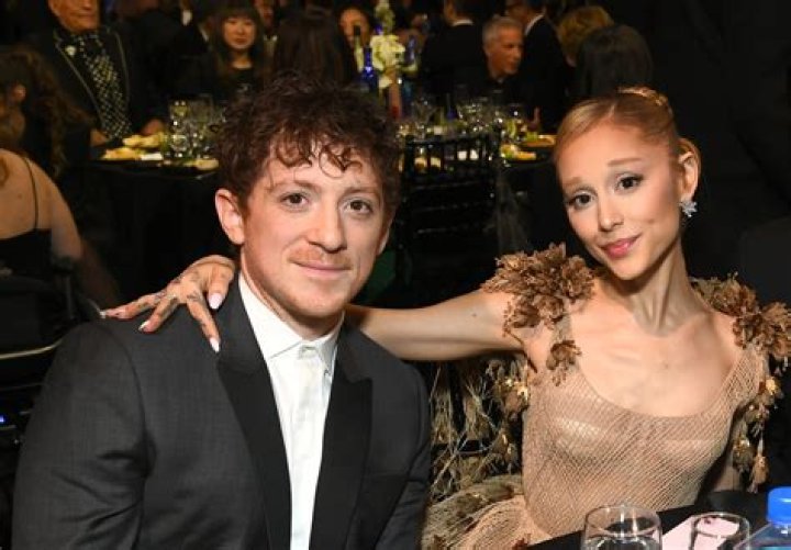 Thank U, Next? Ariana Grande Spotted Having ~Romantic~ Dinner With Ex-Boyfriend Graham Phillips