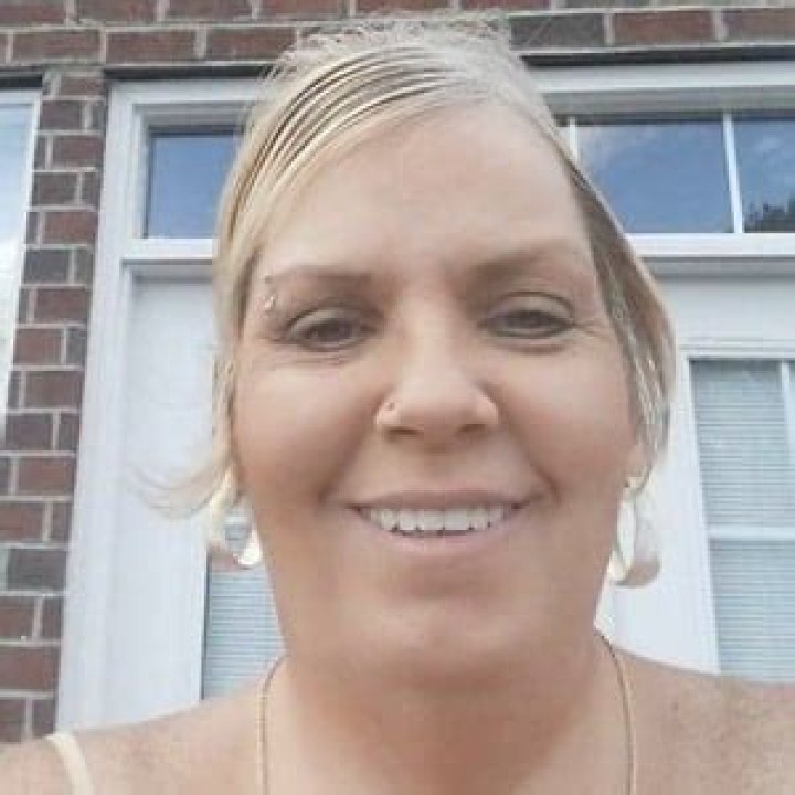 Tina Dandridge (YouTube Star) - Age, Birthday, Bio, Facts, Family, Net Worth, Height & More