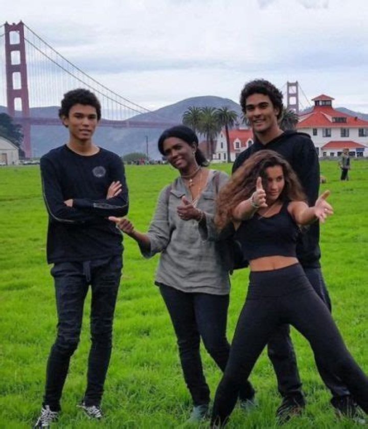 Tina (edgelord1011) Age | Wiki, Net worth, Bio, Height, Boyfriend?