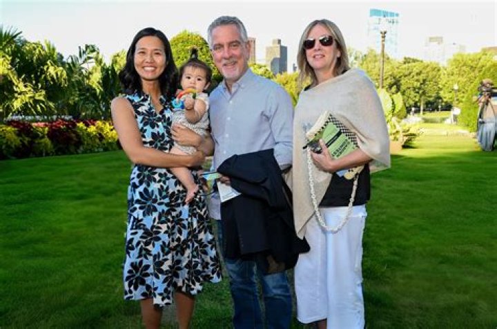 Tom Mahoney Biography, Age, Height, Wife, Net Worth, Family