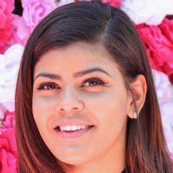 Toni Romiti (Pop Singer) - Age, Birthday, Bio, Facts, Family, Net Worth, Height & More