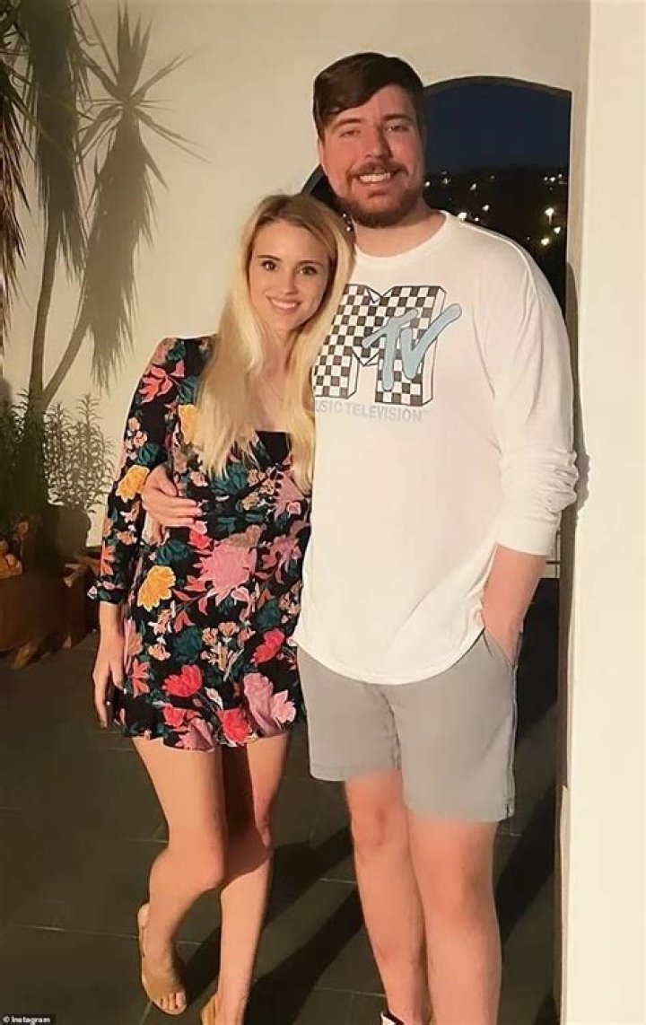 Too Short Parodies "Step Brothers" With White Family In "Ain't My Girlfriend" Video