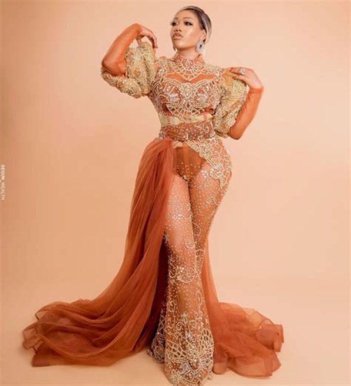 Toyin Lawani (Tiannah Empire) Biography: Husband, Age, Net Worth, Daughter, Photos, Fashion School