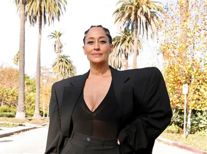 Tracee Ellis Ross Bares Her Booty In Steamy Poolside Thirst Traps
