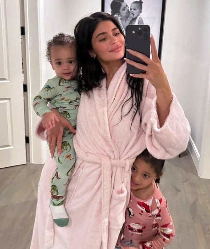 Travis Scott Shares a Rare PDA Pic With His Girlfriend and Baby Mama Kylie Jenner