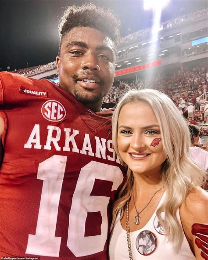 Treylon Burks is In A Relationship With His Girlfriend Shelby Pearlman, The Couple Share A Picture On Their Instagram