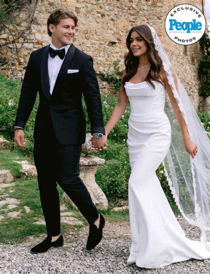 Trouble? Bachelor Peter Weber Gets Emotional During Tough Talk With Hannah Ann Sluss: ‘I Can’t’