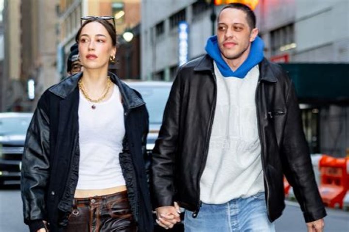 Uh, Did Ariana Grande And Pete Davidson Get Matching Cover Up Tats? Here’s The Evidence!