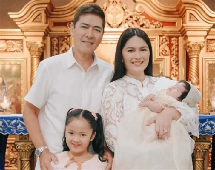 Vic Sotto Biography, Age, Height, Wife, Net Worth, Family