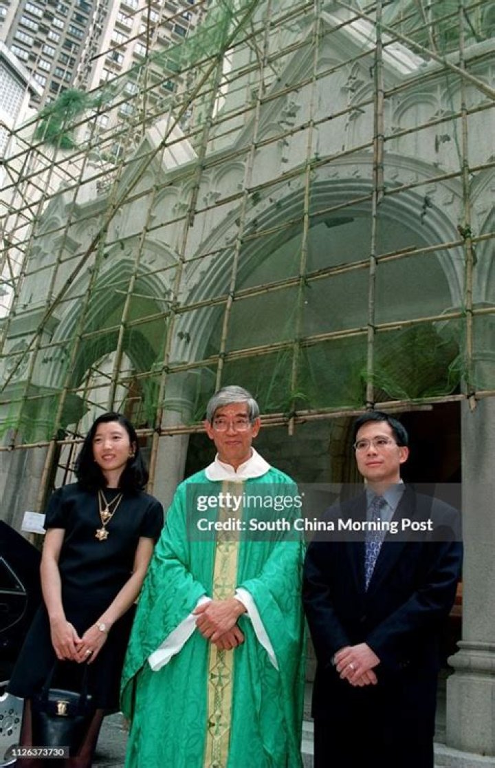 Victor Li Tzar-kuoi Biography, Age, Height, Wife, Net Worth, Family