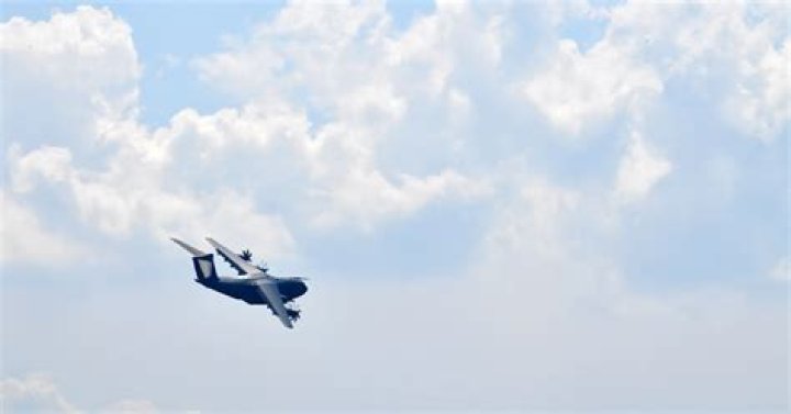 Video Of Couple Openly Having Sex On An Airplane Goes Viral