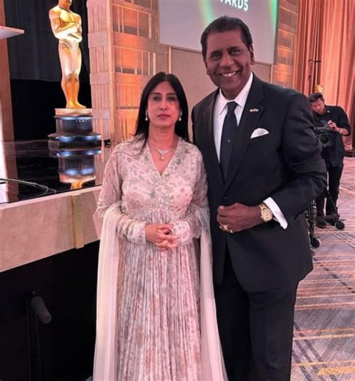 Vijay Amritraj Biography, Age, Height, Wife, Net Worth, Family