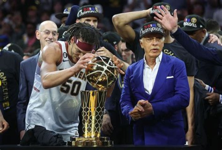 Walter O'Brien (Entrepreneur) - Age, Birthday, Bio, Facts, Family, Net Worth, Height & More