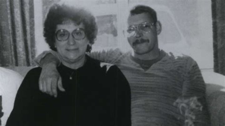 WATCH: Who Is John Sosnovske? Laverne Pavlinac Boyfriend Today/Now – Wikipedia