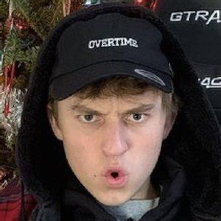 Wehoopin (TikTok Star) - Age, Birthday, Bio, Facts, Family, Net Worth, Height & More