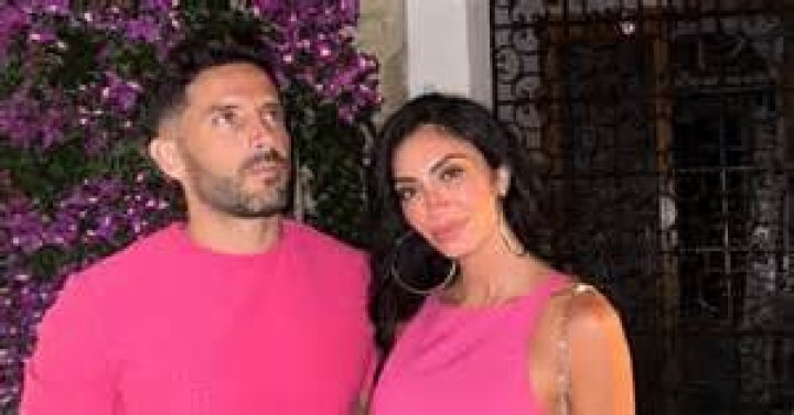 What does Mina’s husband do on Good Bones?