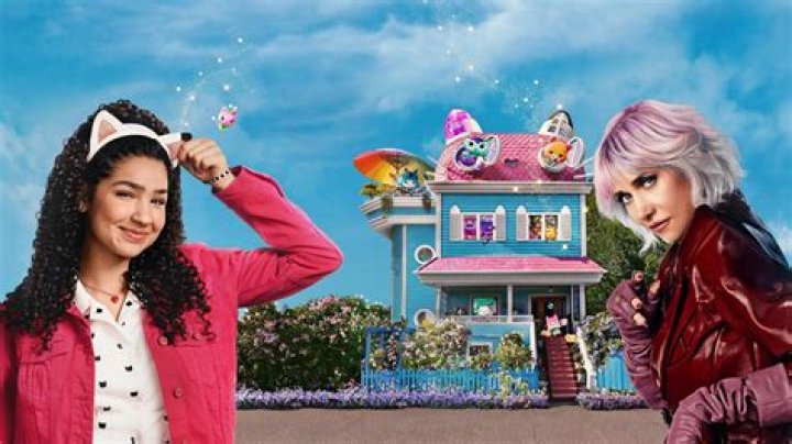 What is Gabby Windey doing now? Is Gabby Windey really an ICU nurse?