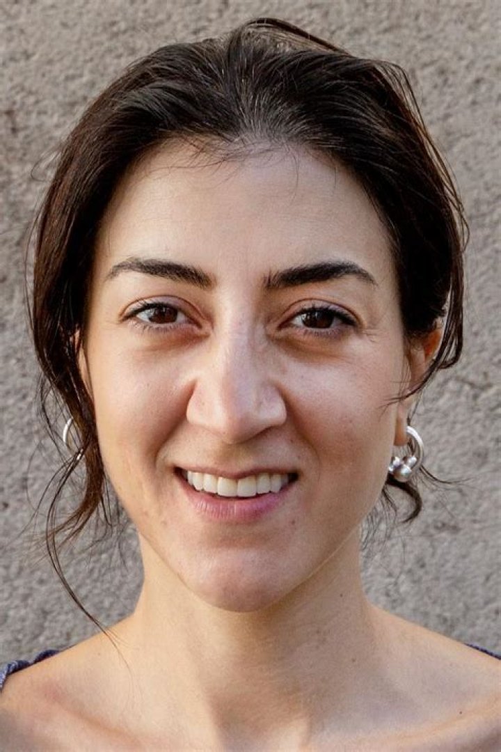 
Who are Gizem Erdogan Parents? Gizem Erdogan Biography, Parents Name and More 