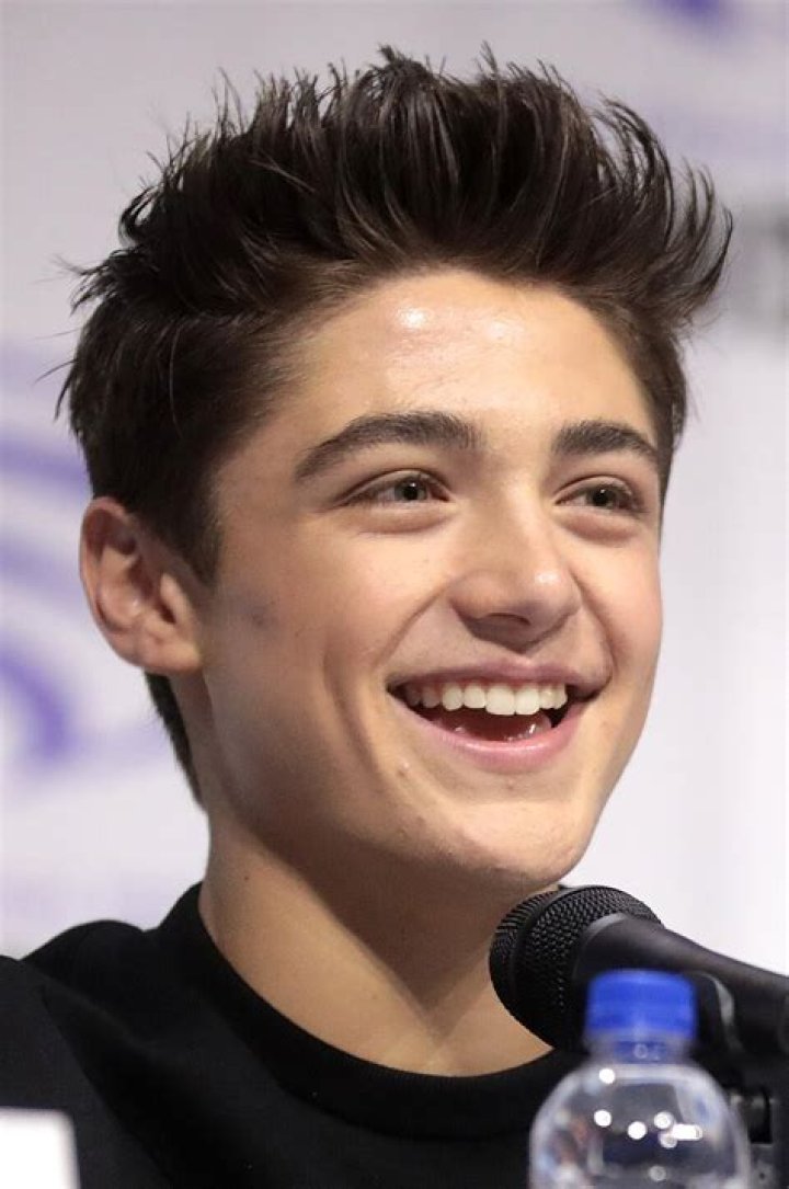 Who is Asher Angel girlfriend? – Celebrity.fm – #1 Official Stars, Business & People Network, Wiki, Success story, Biography & Quotes