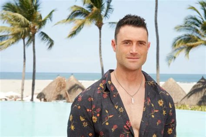 Who Is ‘Bachelor in Paradise’ Star Aaron Schwartzman? All About the ‘Supportive Man’