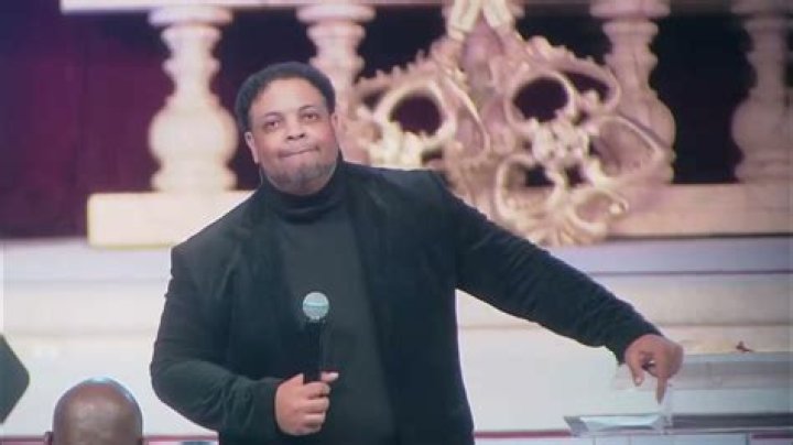 Who is Corinthia Edwards? Bio, Woman in Pastor David E Wilson Eats Box Video and Husband