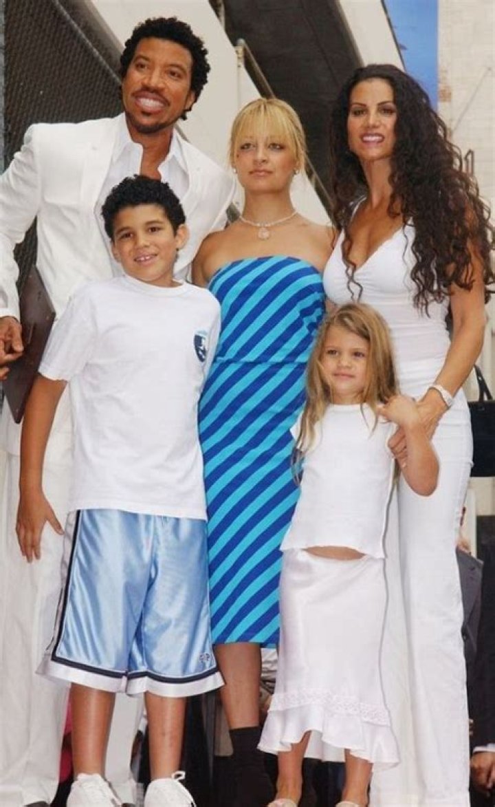 Who Is Diane Alexander? Wiki, Age, Husband, Kids, Net Worth, Height, Family