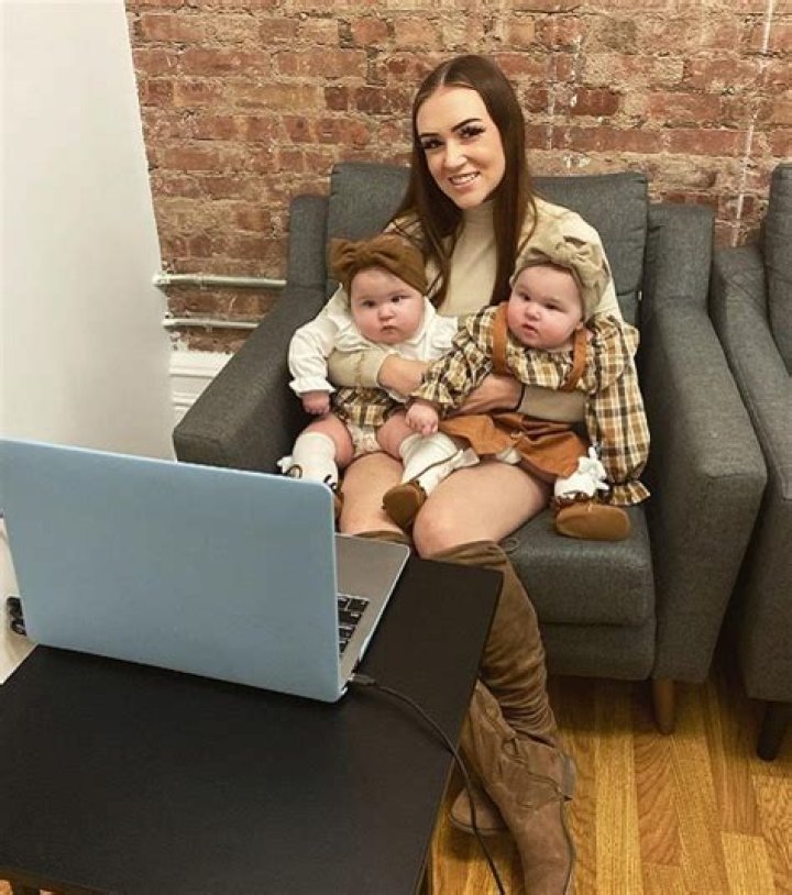 Who Is elsaaababy Tik Tok? Real Name Age and Net Worth