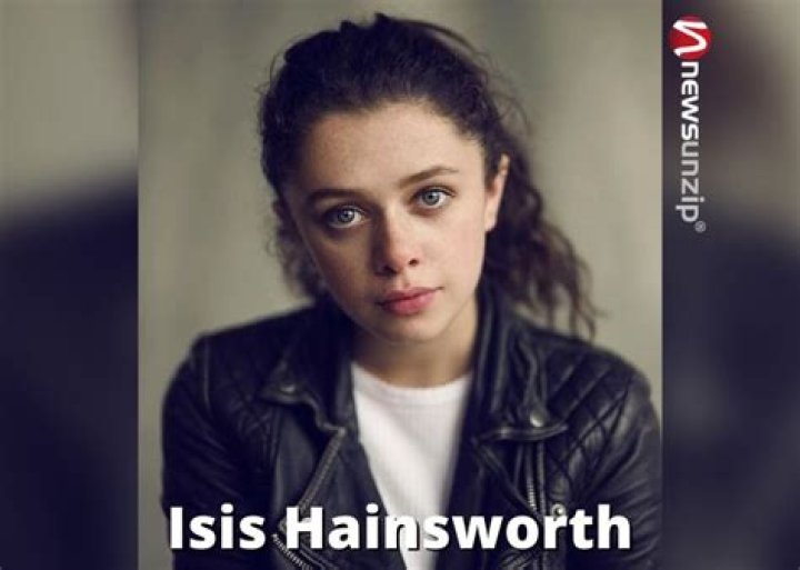 Who is Isis Hainsworth? Wiki, Biography, Age, Height, Parents, Ethnicity, Boyfriend, School & More